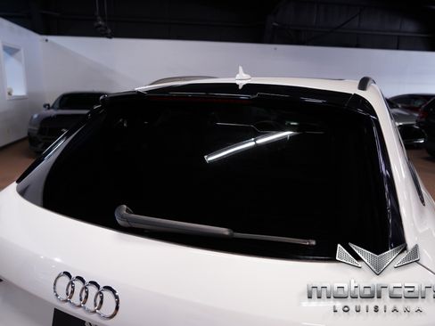 Used 2018 Audi Q3 2.0T Premium Plus w/ S Line Competition Package image 17