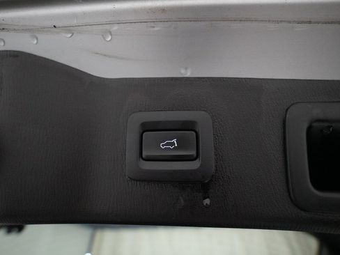 Used 2018 MAZDA CX-5 Touring image 15