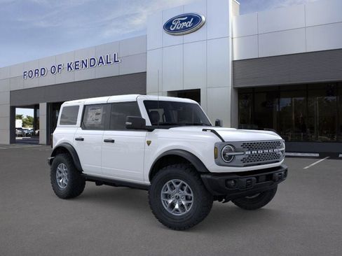 New 2025 Ford Bronco Badlands AWD/4WD image 7