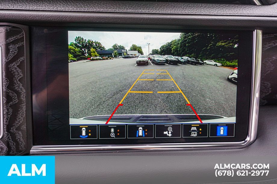 Used 2024 GMC Yukon Denali AWD/4WD image 39