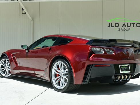 Used 2017 Chevrolet Corvette Z06 RWD image 4