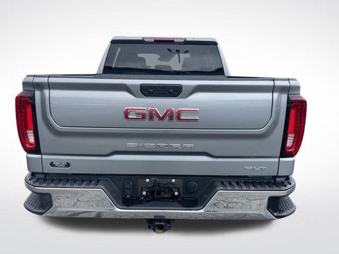 Used 2025 GMC Sierra 1500 SLT AWD/4WD image 4