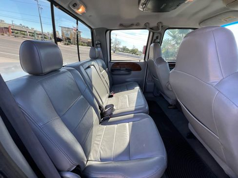 Used 2004 Ford F250 XLT image 25
