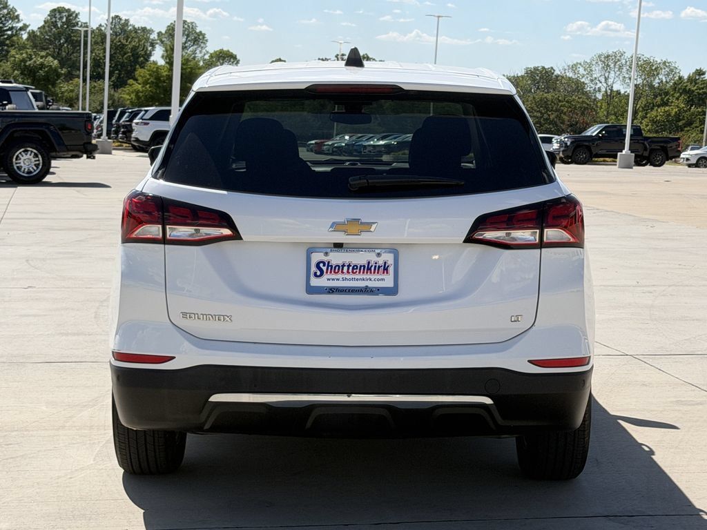 Used 2022 Chevrolet Equinox LT FWD image 5