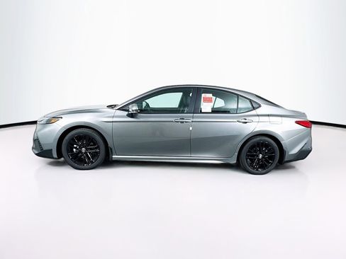 New 2026 Toyota Camry SE image 5