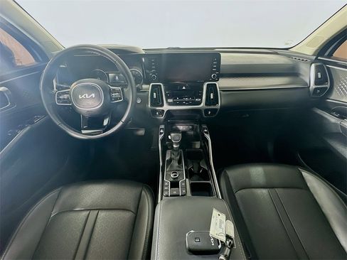 Used 2022 Kia Sorento SX image 10