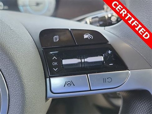 Used 2024 Hyundai Elantra SEL image 6