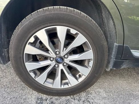 Used 2019 Subaru Outback 3.6R Touring AWD/4WD image 10