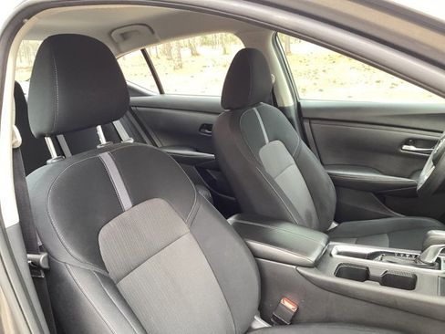 Used 2024 Nissan Sentra SV image 12