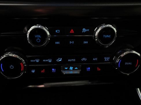 Used 2025 Ford F150 Raptor image 23