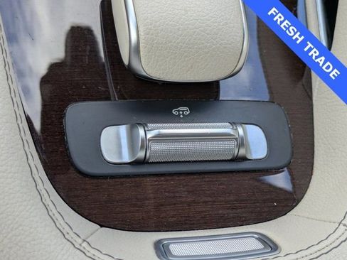 Used 2021 Mercedes-Benz GLE 450 4MATIC image 32