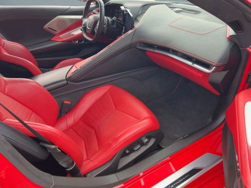 Certified 2022 Chevrolet Corvette Stingray Premium Cpe w/ Z51 Performance Package image 31