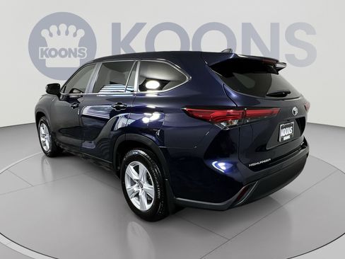 Used 2023 Toyota Highlander LE AWD/4WD image 8