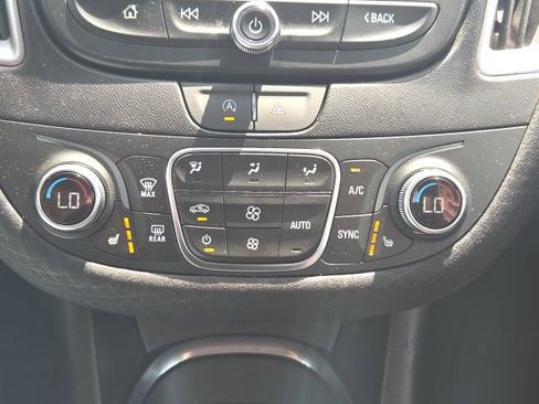Used 2023 Chevrolet Malibu LT FWD image 29