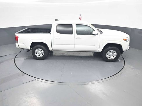 Used 2022 Toyota Tacoma SR image 33