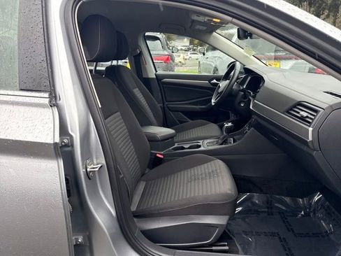 Used 2024 Volkswagen Jetta S image 10