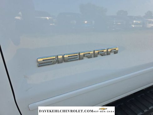 Used 2017 GMC Sierra 1500 SLE w/ SLE Value Package AWD/4WD image 36