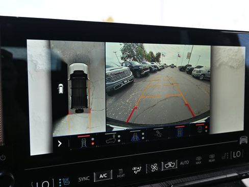 Used 2025 GMC Hummer EV 3X AWD/4WD image 13