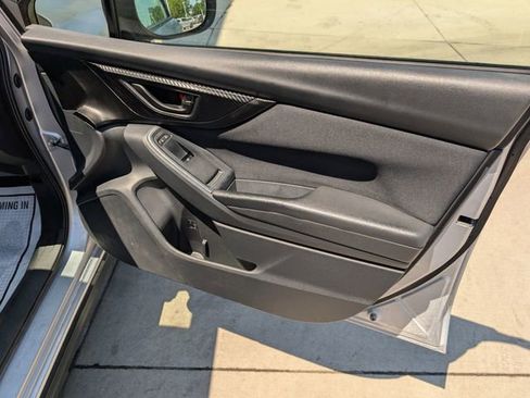 Used 2018 Subaru Crosstrek 2.0i AWD/4WD image 27