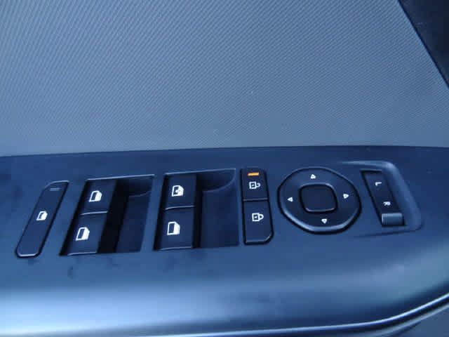 Used 2025 Kia K4 FWD image 14