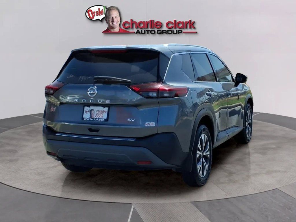 Used 2021 Nissan Rogue SV w/ Premium Package FWD image 5
