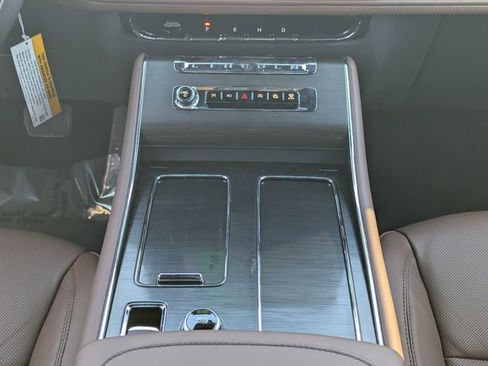 New 2026 Lincoln Aviator Reserve w/ Jet Appearance Package image 18