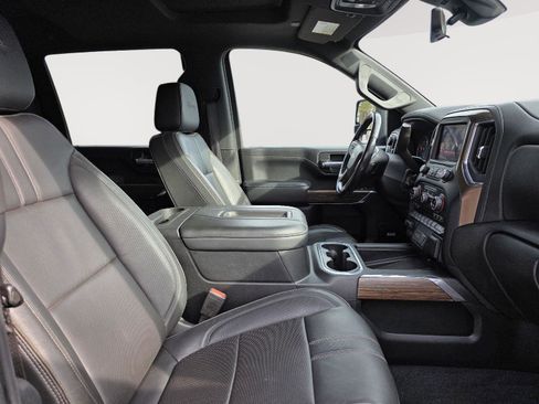 Used 2020 Chevrolet Silverado 2500 High Country w/ Z71 Off-Road Package image 13