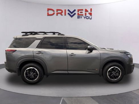 Used 2024 Nissan Pathfinder Rock Creek AWD/4WD image 3