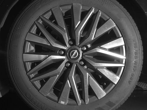 Used 2025 Nissan Altima 2.5 SV image 13