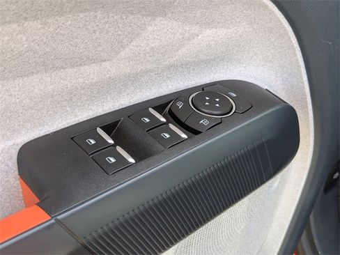 Certified 2022 Ford Maverick XLT image 10