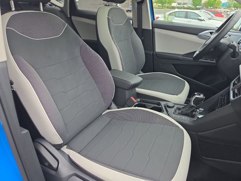 New 2026 Volkswagen Taos SE AWD/4WD image 20