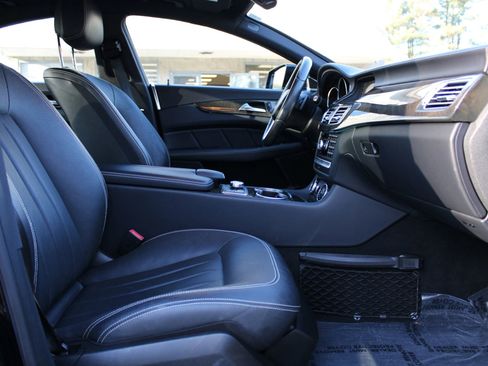 Used 2013 Mercedes-Benz CLS 550 4MATIC image 7