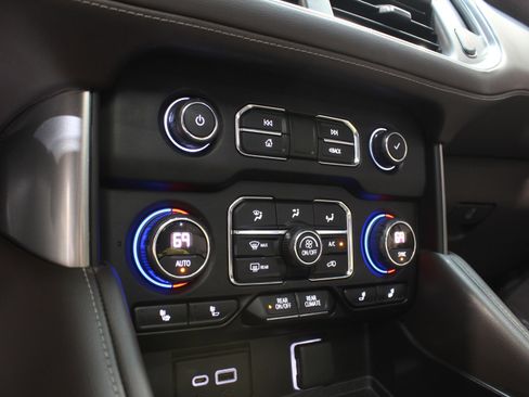 Used 2021 Chevrolet Tahoe LT w/ LT Signature Package image 67