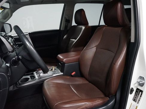 Used 2016 Toyota 4Runner Limited RWD image 6