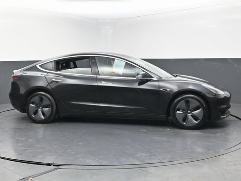 Used 2018 Tesla Model 3 Long Range image 5