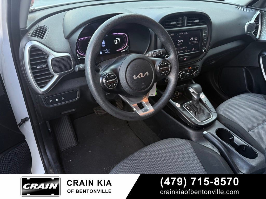 Certified 2024 Kia Soul LX w/ Option Group 015 FWD image 9