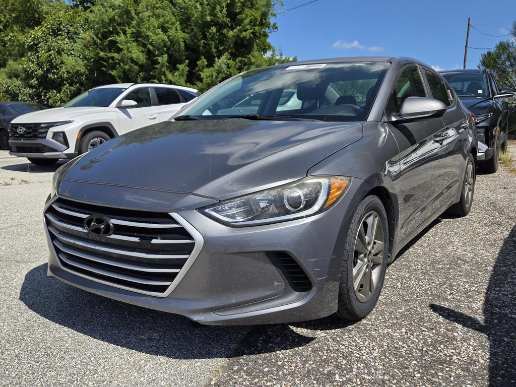 Used 2018 Hyundai Elantra SEL w/ Cargo Package FWD image 4