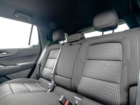 New 2026 Chevrolet Equinox LT FWD image 29