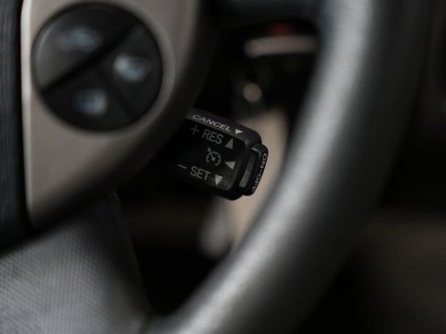 Used 2007 Toyota Prius Touring image 16