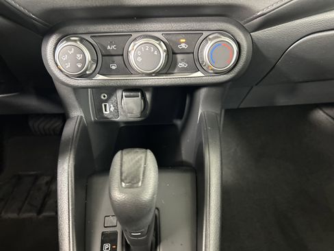 Used 2024 Nissan Versa S w/ Trunk Package image 29