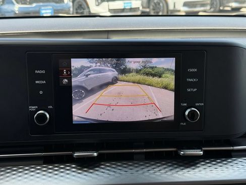 Certified 2024 Kia Carnival LX FWD image 43