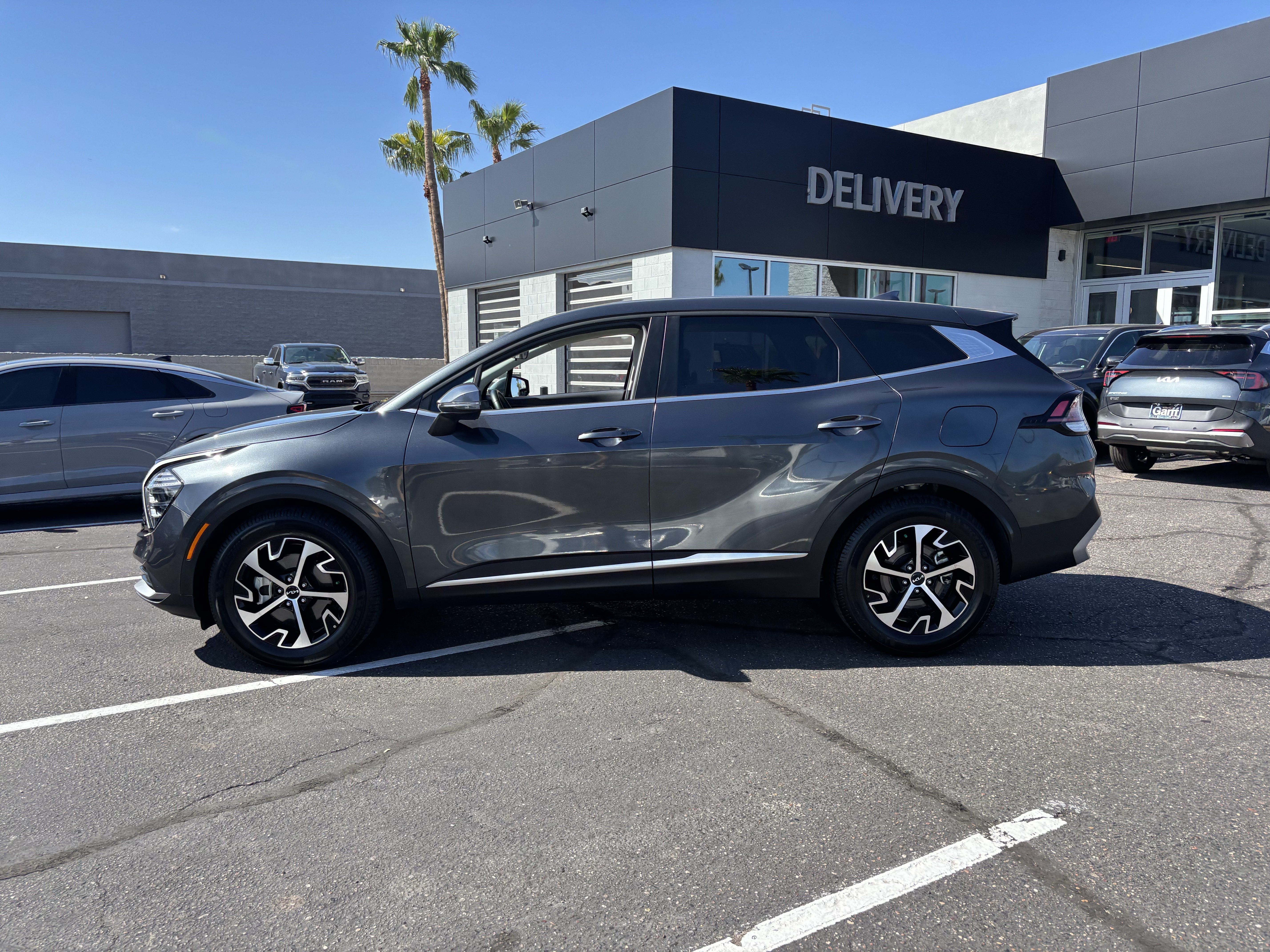 Certified 2024 Kia Sportage EX FWD image 5