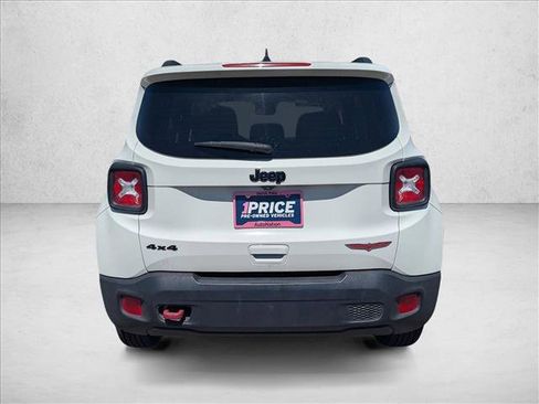 Used 2023 Jeep Renegade Trailhawk AWD/4WD image 7