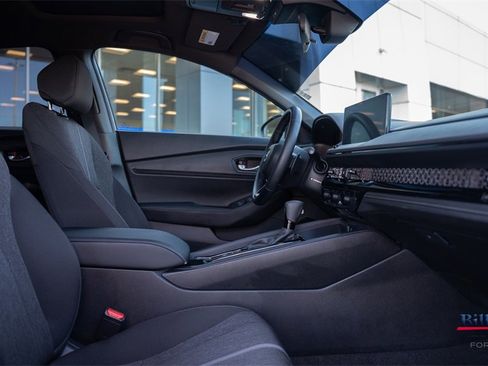 Used 2025 Honda Accord Sport image 16