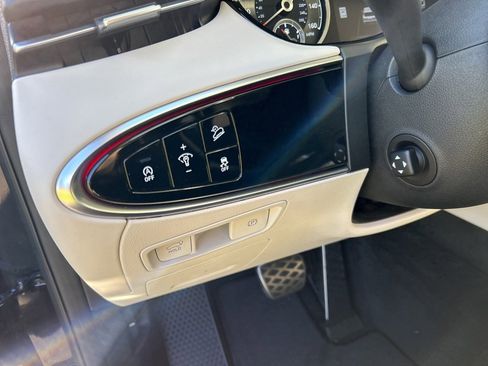 Certified 2025 Genesis GV70 3.5T Sport w/ Sport Advanced Package image 18