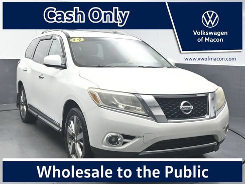 Used 2014 Nissan Pathfinder Platinum w/ Platinum Premium Package AWD/4WD image 1