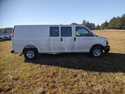 New 2025 Chevrolet Express 2500 Extended w/ Driver Convenience Package image 9