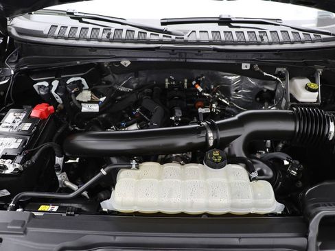 Used 2025 Ford Expedition Active AWD/4WD image 26