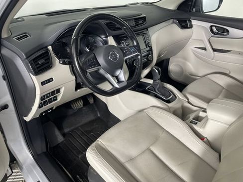 Used 2020 Nissan Rogue Sport SL w/ Premium Package AWD/4WD image 3