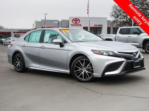 Certified 2024 Toyota Camry SE image 7